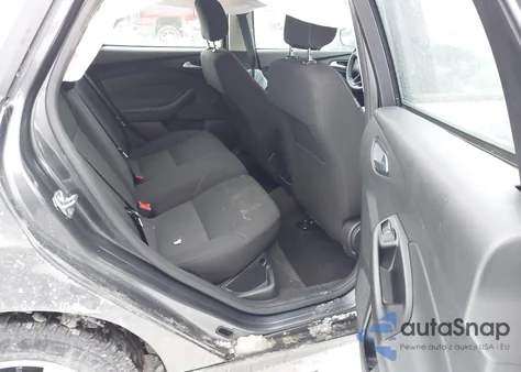 2018 Ford Focus Se z USA, uszkodzony, nr VIN 1FADP3K26JL330163